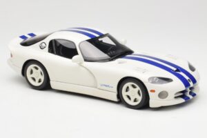 Dodge Viper GTS Stone White GT Spirit 1:18 GT940 Resin — bild 4 av 6