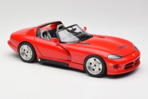 Dodge Viper RT/10 Röd Limiterad Upplaga Bburago 1:18 3025 Metall — bild 6 av 8