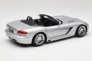 Dodge Viper SRT-10 Bright Silver Bburago 1:18 34908 Metall — bild 3 av 8