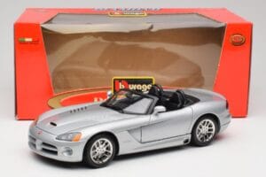 Dodge Viper SRT-10 Bright Silver Bburago 1:18 34908 Metall — bild 8 av 8