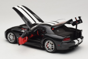 Dodge Viper SRT-10 Coupe Svart AUTOart 1:18 71712 Metall — bild 5 av 8