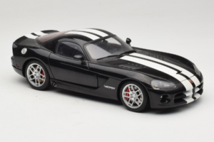 Dodge Viper SRT-10 Coupe Svart AUTOart 1:18 71712 Metall — bild 6 av 8