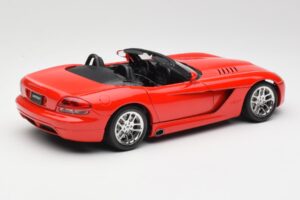 Dodge Viper SRT-10 Röd Bburago 1:18 3325 Metall — bild 3 av 8
