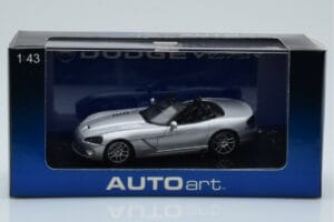 Dodge Viper SRT-10 Silver AUTOart 1:43 51703 Metall — bild 4 av 4