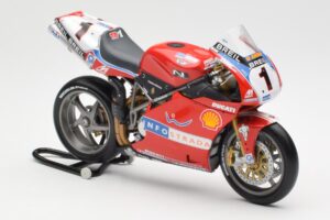 Ducati 998R WSB #1 T. Bayliss Ducati Infostrada 2002 Minichamps 1:12 122021201 Metall — bild 4 av 6