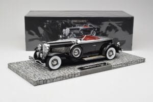 Duesenberg Model J Torpedo Disappearing Top Convertible Coupe Silver Svart Minichamps 1:18 107150431 Resin — bild 6 av 6