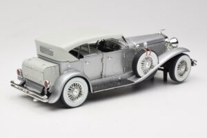 Duesenberg SJ Silver GreenLight 1:18 13525 Metall — bild 3 av 8