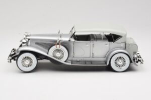 Duesenberg SJ Silver GreenLight 1:18 13525 Metall — bild 4 av 8