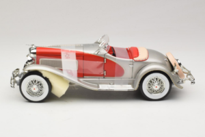 Duesenberg SJ Clark Gable's Car Silver Röd ERTL 1:18 7962 Metall — bild 3 av 6
