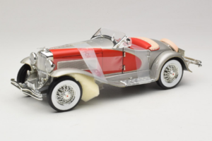 Duesenberg SJ Clark Gable's Car Silver Röd ERTL 1:18 7962 Metall