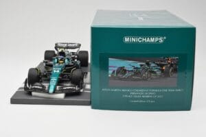 Aston Martin AMR23 #14 F. Alonso 3rd Place Saudi Arabian GP 2023 Minichamps 1:18 117230214 Metall — bild 6 av 7