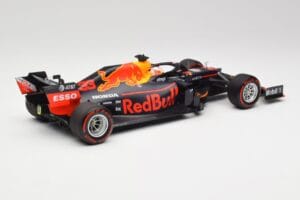 Aston Martin Red Bull Racing RB15 #33 M. Verstappen F1 2019 Minichamps 1:18 110190033 Metall — bild 2 av 7