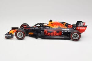 Aston Martin Red Bull Racing RB15 #33 M. Verstappen F1 2019 Minichamps 1:18 110190033 Metall — bild 3 av 7