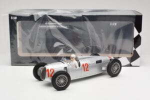 Auto Union Type C #12 H. Stuck Hungarian GP Budapest 1936 Minichamps 1:18 155361012 Metall — bild 6 av 6