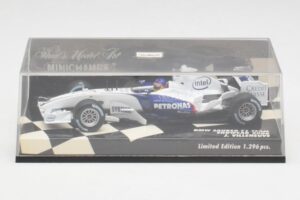 BMW Sauber F1.06 J. Villeneuve Showcar F1 2006 Minichamps 1:43 400060087 Metall — bild 4 av 5