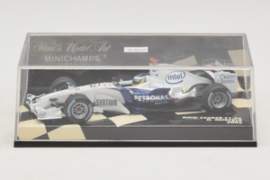 BMW Sauber F1.06 #16 N. Heidfeld BMW Sauber F1 Team 2006 Minichamps 1:43 400060016 Metall — bild 4 av 5