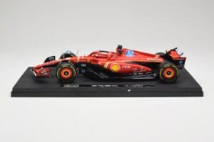 Ferrari SF-24 #16 C. Leclerc Emilia Romagna Grand Prix 2024 Bburago 1:18 18-16821-L-IMOLA-SHOWCASE Metall — bild 3 av 7