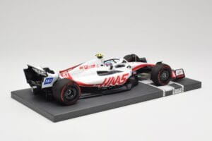 Haas VF-22 #47 M. Schumacher British GP 2022 Minichamps 1:18 117221047 Resin — bild 3 av 7