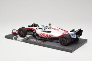 Haas VF-22 #47 M. Schumacher British GP 2022 Minichamps 1:18 117221047 Resin — bild 5 av 7