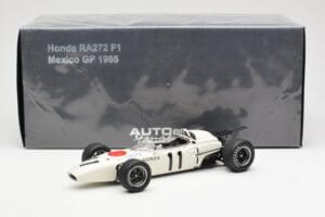 Honda RA272 #11 R. Ginther Mexican Grand Prix 1965 AUTOart 1:18 86597 Metall — bild 8 av 8