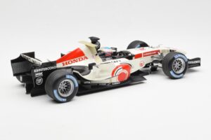 Honda Racing Team RA106 #12 J. Button F1 2006 Minichamps 1:18 100060012 Metall — bild 2 av 6