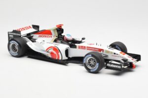 Honda RA106 Honda Racing Team R. Barrichello F1 Showcar 2006 Minichamps 1:18 08MF1-06B-CRB18 Metall — bild 4 av 6