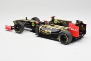 Lotus Renault GP R31 #10 B. Senna F1 2011 Minichamps 1:18 150110079-C1 Metall — bild 5 av 7