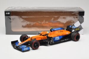 McLaren MCL35M #4 L. Norris Pole Position Russian GP 2021 Minichamps 1:18 530213404 Metall — bild 7 av 7
