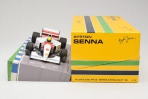 McLaren Ford MP4/8 #8 A. Senna Winner Australian GP 1993 Minichamps 1:18 543933838 Metall — bild 6 av 7