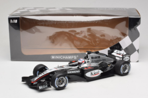 McLaren MP4/19 Mercedes K. Raikkonen F1 2004 Minichamps 1:18 530041806 Metall — bild 7 av 7