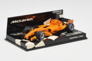 McLaren Mercedes MP4-20 G. Paffett Test Car 2006 Minichamps 1:43 530064395 Metall — bild 2 av 5