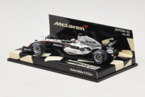 McLaren MP4-20 Mercedes #10 J.P. Montoya British GP Winner F1 2005 Minichamps 1:43 530054320 Metall — bild 3 av 5