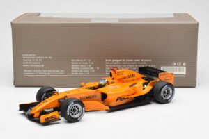 McLaren Mercedes MP4-20 P. de la Rosa F1 Test Car 2005 Minichamps 1:18 B66962343 Metall — bild 6 av 6