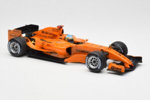 McLaren Mercedes MP4-20 P. de la Rosa F1 Test Car 2006 Minichamps 1:18 PEDRO001 Metall — bild 4 av 6