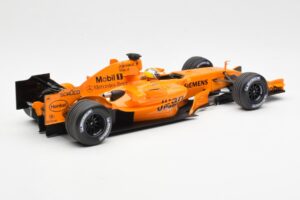 McLaren MP4-21 Mercedes #4 J.P. Montoya Interim Livery 2006 Minichamps 1:18 530061874 Metall — bild 2 av 6