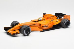 McLaren MP4-21 Mercedes #4 J.P. Montoya Interim Livery 2006 Minichamps 1:18 530061874 Metall
