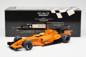McLaren MP4-21 Mercedes #4 J.P. Montoya Interim Livery 2006 Minichamps 1:18 530061874 Metall — bild 6 av 6