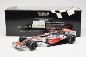 McLaren MP4-21 Mercedes #4 J-P. Montoya Showcar 2006 Minichamps 1:18 MONTOYA002 Metall — bild 6 av 6