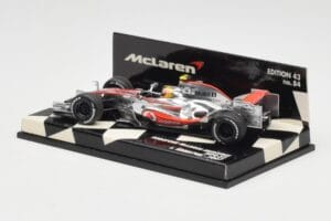 McLaren Mercedes MP4-22 #2 L. Hamilton Race Car 2007 Minichamps 1:43 530074302 Metall — bild 3 av 5