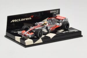 McLaren Mercedes MP4-23 #22 L. Hamilton Race Car 2008 Minichamps 1:43 530084322 Metall — bild 2 av 5