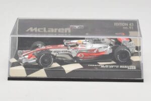 McLaren Mercedes MP4-23 #22 L. Hamilton Race Car 2008 Minichamps 1:43 530084322 Metall — bild 5 av 5