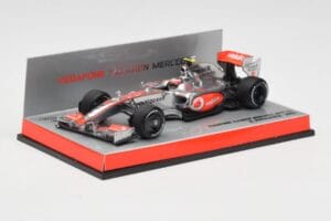 McLaren Mercedes MP4-24 #2 H. Kovalainen Race Car 2009 Minichamps 1:43 503094302 Metall — bild 2 av 5