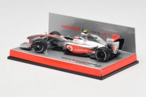 McLaren Mercedes MP4-24 #2 H. Kovalainen Race Car 2009 Minichamps 1:43 503094302 Metall — bild 3 av 5