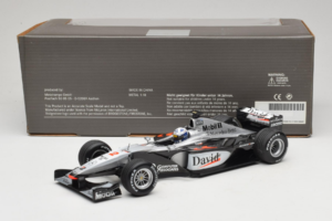 McLaren MP4-15 #2 D. Coulthard F1 2000 Minichamps 1:18 B66962118 Metall — bild 6 av 6