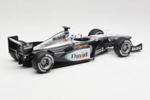 McLaren MP4-15 #2 D. Coulthard F1 2000 Hot Wheels 1:18 26740 Metall — bild 2 av 6