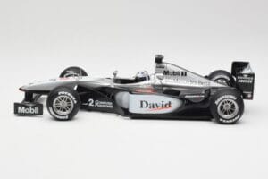McLaren MP4-15 #2 D. Coulthard F1 2000 Hot Wheels 1:18 26740 Metall — bild 3 av 6