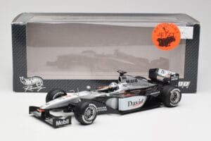 McLaren MP4-15 #2 D. Coulthard F1 2000 Hot Wheels 1:18 26740 Metall — bild 6 av 6