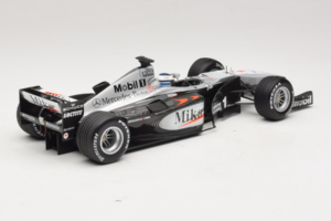 McLaren MP4-15 #1 M. Hakkinen F1 2000 Minichamps 1:18 B66962117 Metall — bild 2 av 6