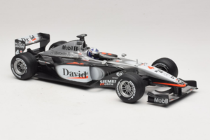 McLaren MP4-16 Mercedes #3 D. Coulthard F1 2001 Hot Wheels 1:18 50199 Metall — bild 4 av 6