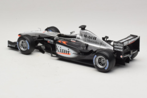 McLaren MP4-20 #9 K. Raikkonen F1 2005 Hot Wheels 1:18 H2286 Metall — bild 5 av 6
